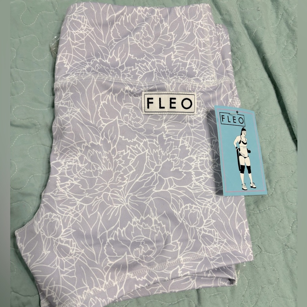 NWT FLEO Power High Rise Wildest Flower size L (PHR-L)